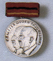 Foreign decorations of the Resistance awarded to Soviet citizens: the medal 'To Fighter Against Nazism' (GDR)